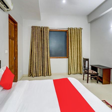Hotel O Tokyo Chinhat Екстер'єр фото